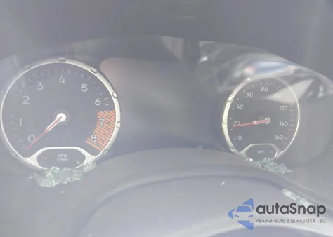 2021 Jeep Renegade Latitude 4X4 z USA, uszkodzony, nr VIN ZACNJDBB9MPM24363